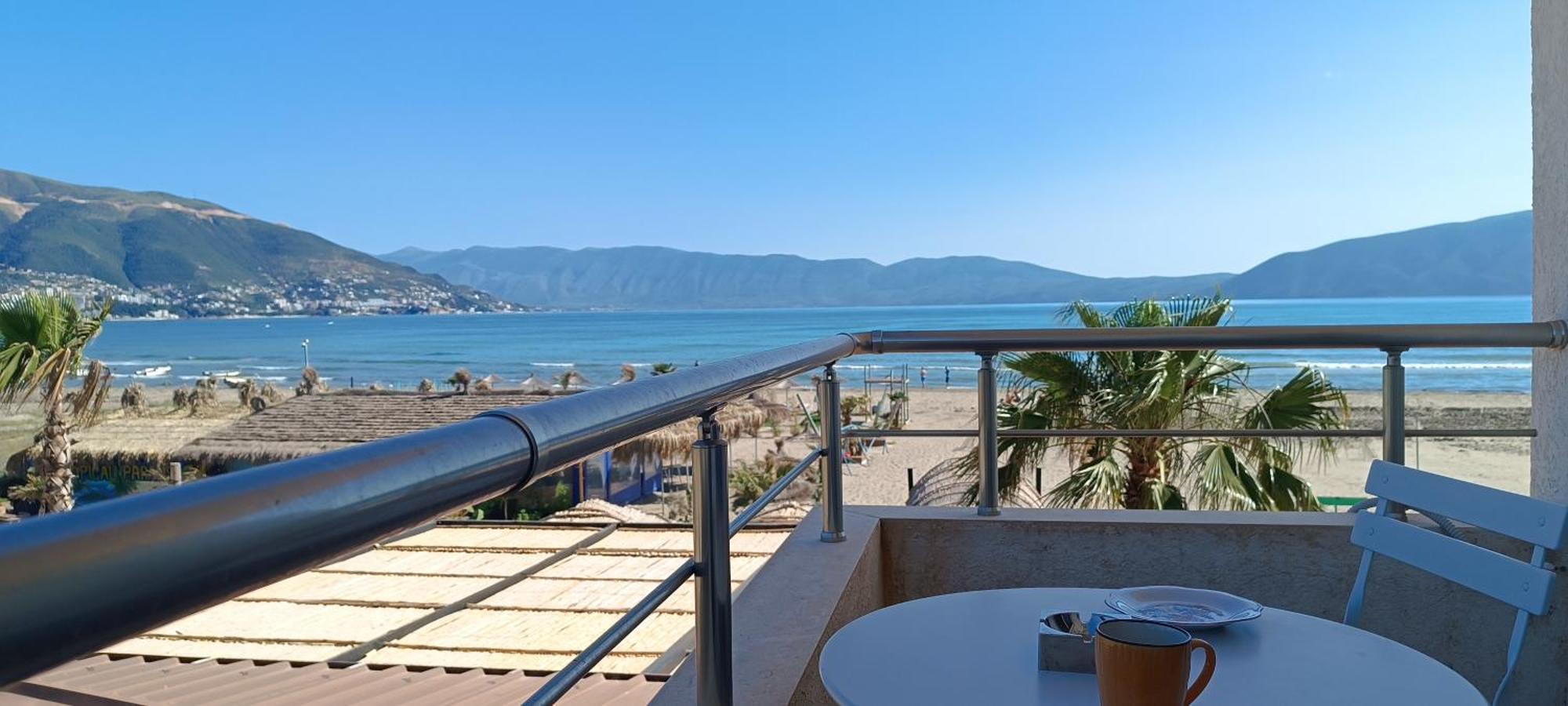 Adriatic Getaway Apartments & Penthouse Vlore Exterior photo